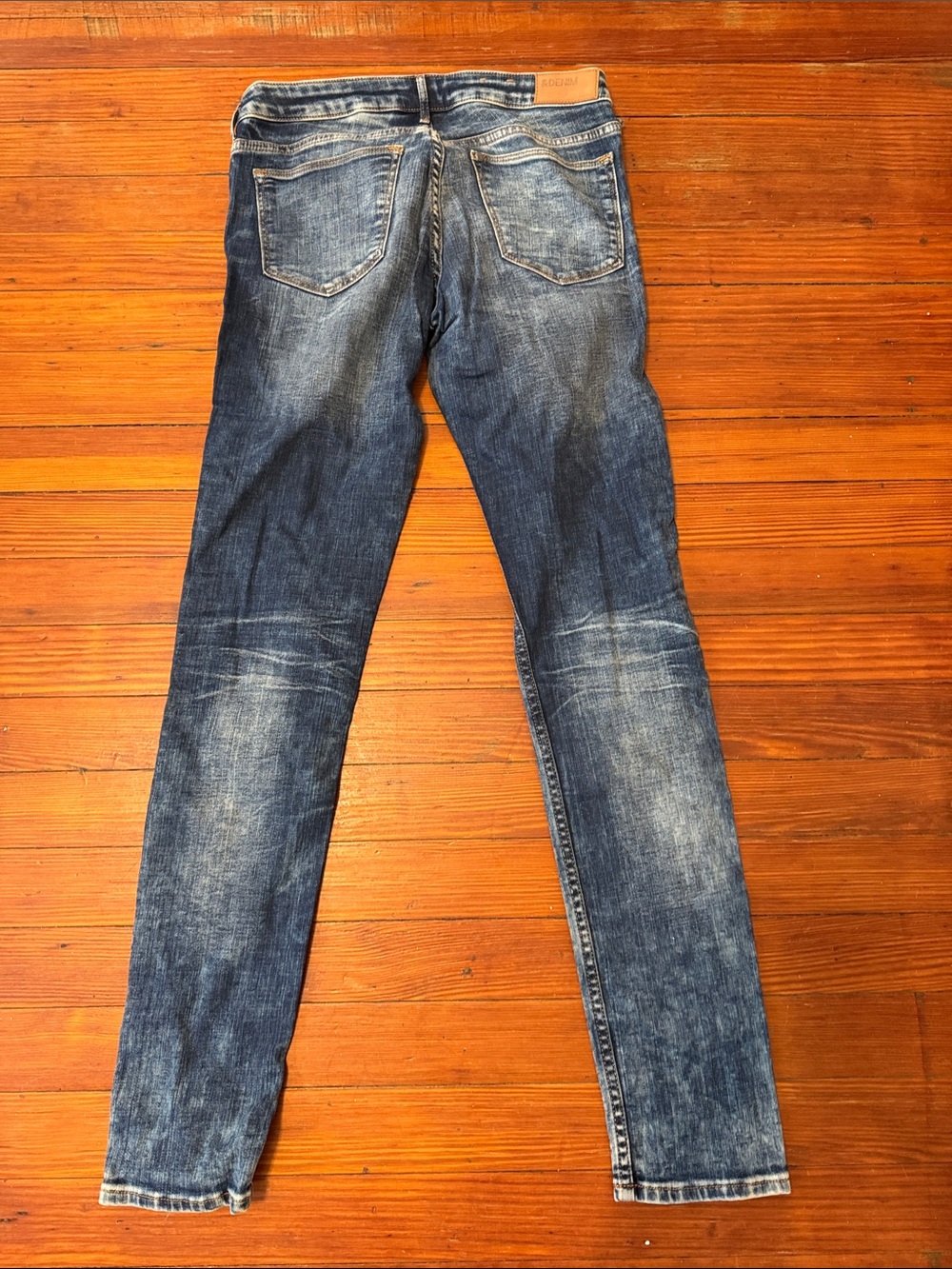 H&M Women's Skinny Jeans in Faded Blue size 29